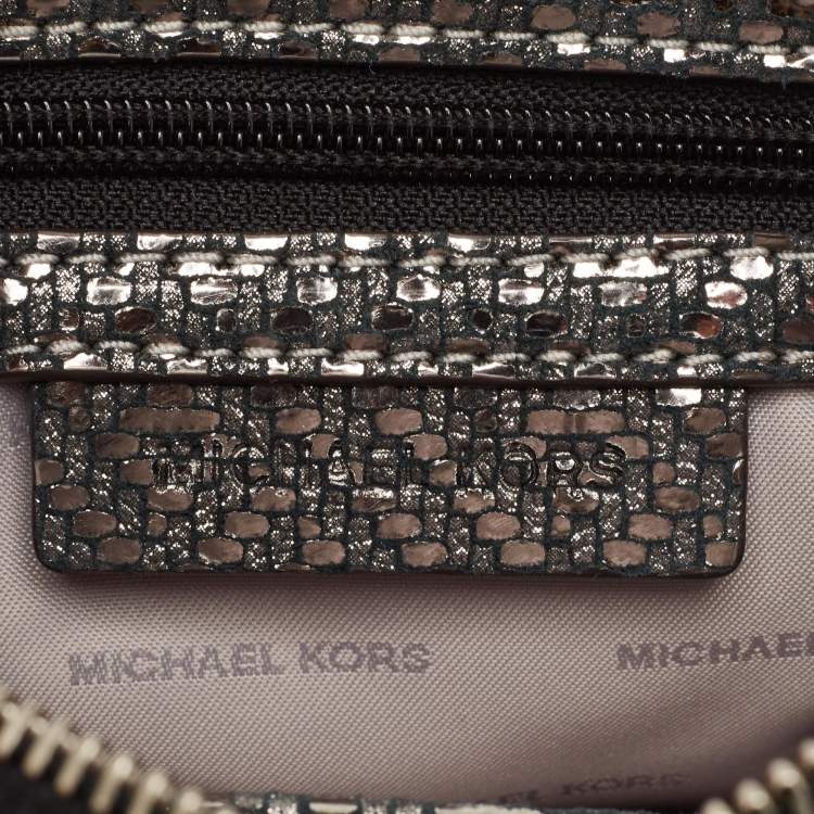Pre Owned Michael Kors Metallic Grey Textured Suede Ginny Camera Crossbody Bag