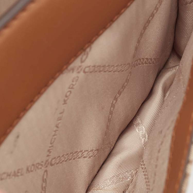 مملوكة مسبقًا Michael Kors Brown Signature Canvas Large Heather Shoulder Bag