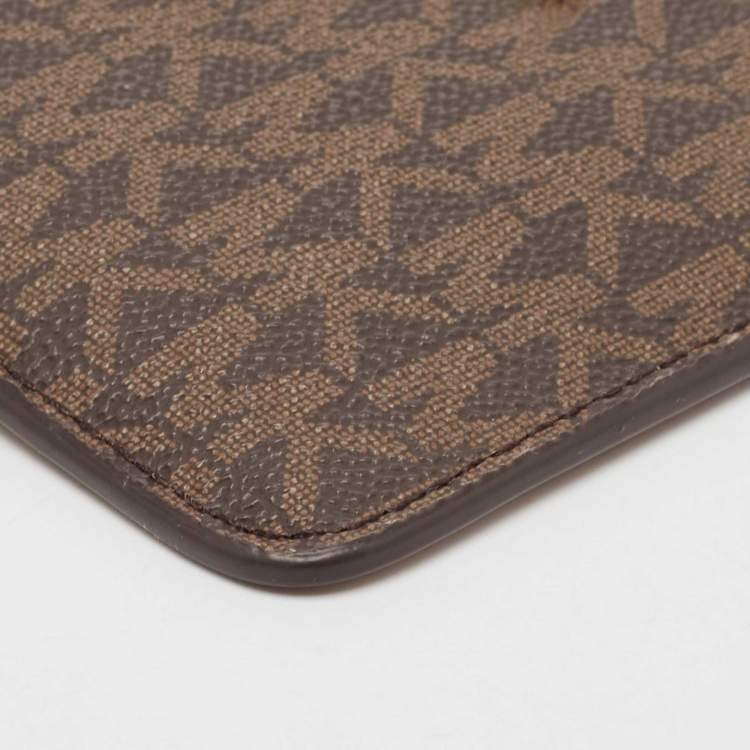 Pre Owned Michael Kors Dark Brown/Beige Signature Coated Canvas and Leather Zip Card Holder