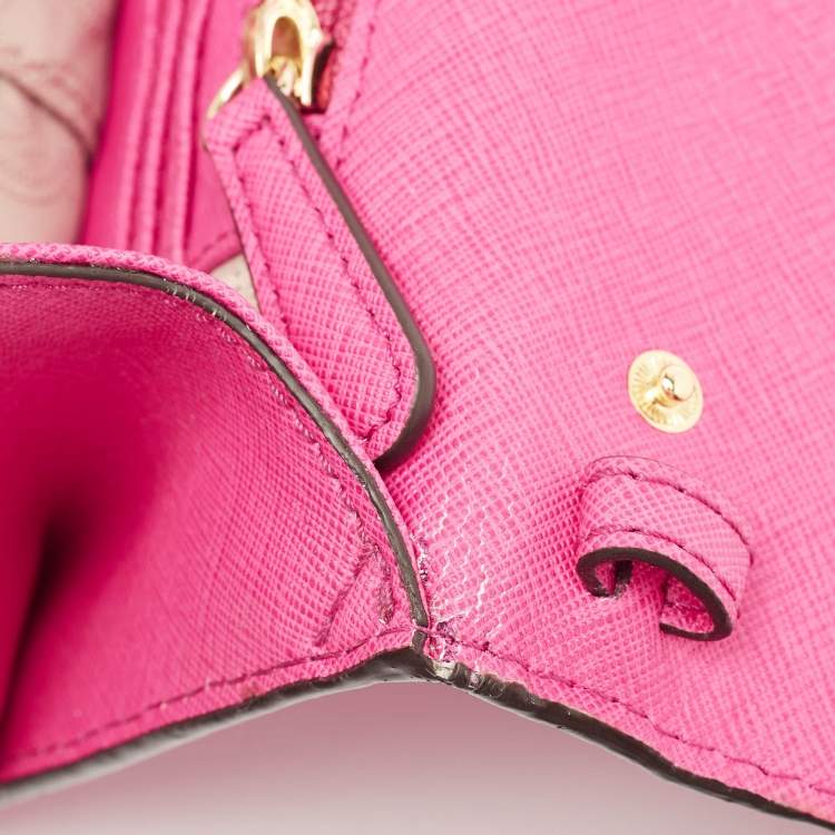 Pre Owned Michael Kors Fuchsia Leather Lana Clutch Bag