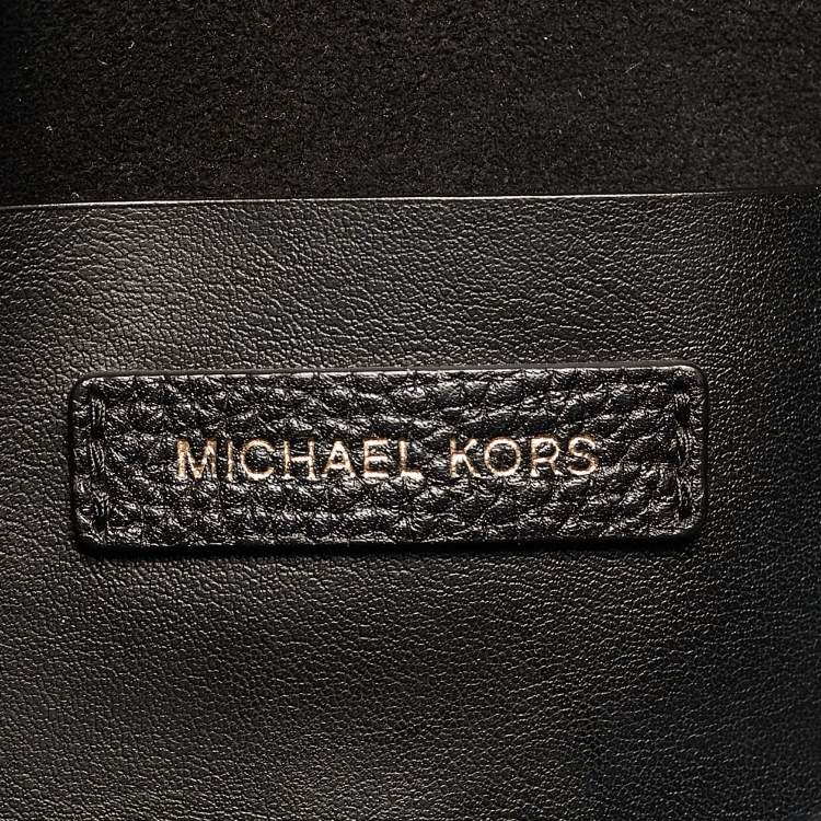 Pre Owned Michael Kors Black Leather Junie Shoulder Bag