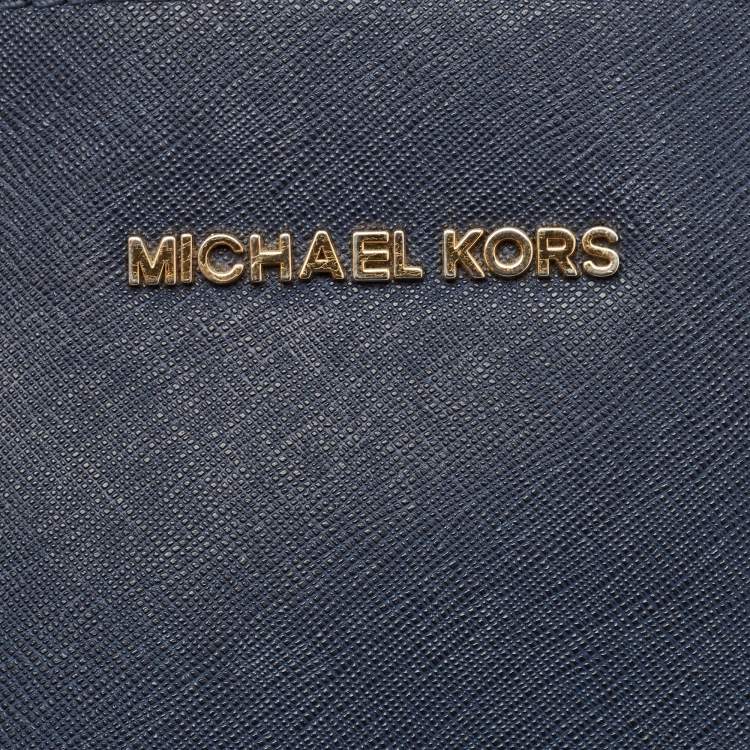 Pre Owned Michael Kors Navy Blue Leather Jet Set Camera Crossbody Bag