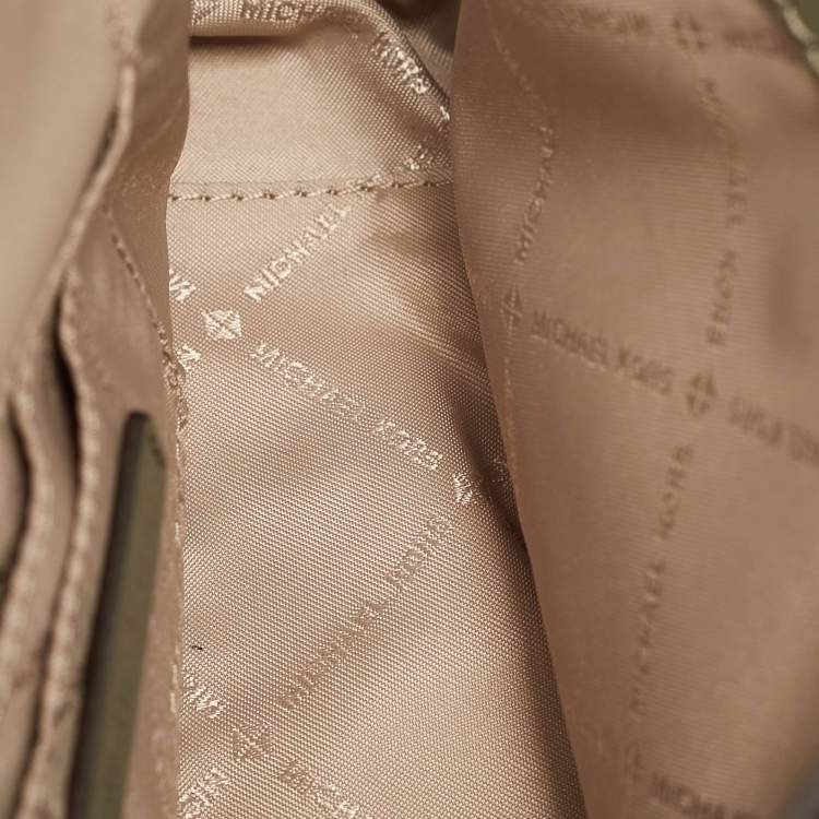 Pre Owned Michael Kors Olive Green Leather Small Wanda Shoulder Bag