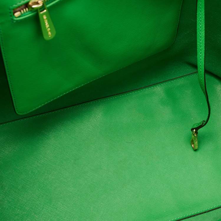Pre Owned Michael Kors Green Leather Large Jet Set Travel Tote