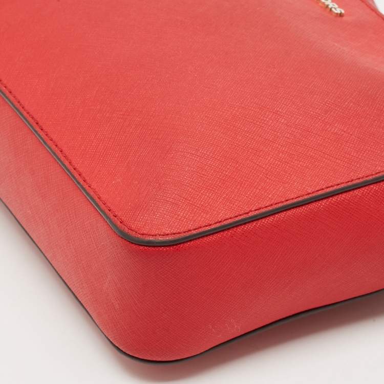 Pre Owned Michael Kors Red Leather Jet Set Camera Crossbody Bag