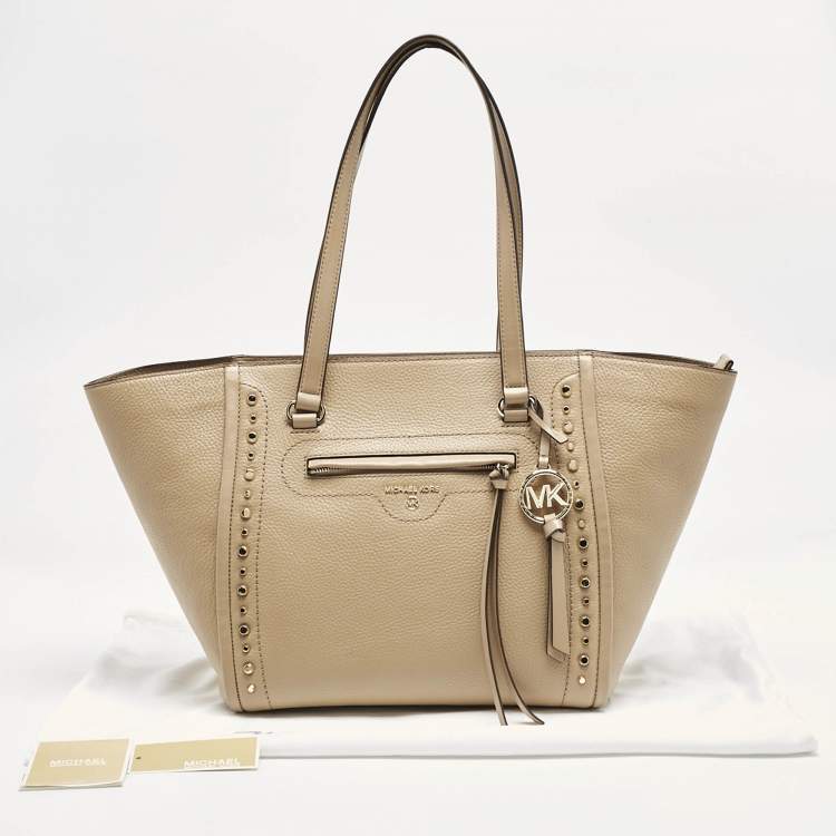 Pre Owned Michael Kors Beige Leather Medium Studded Carine Tote