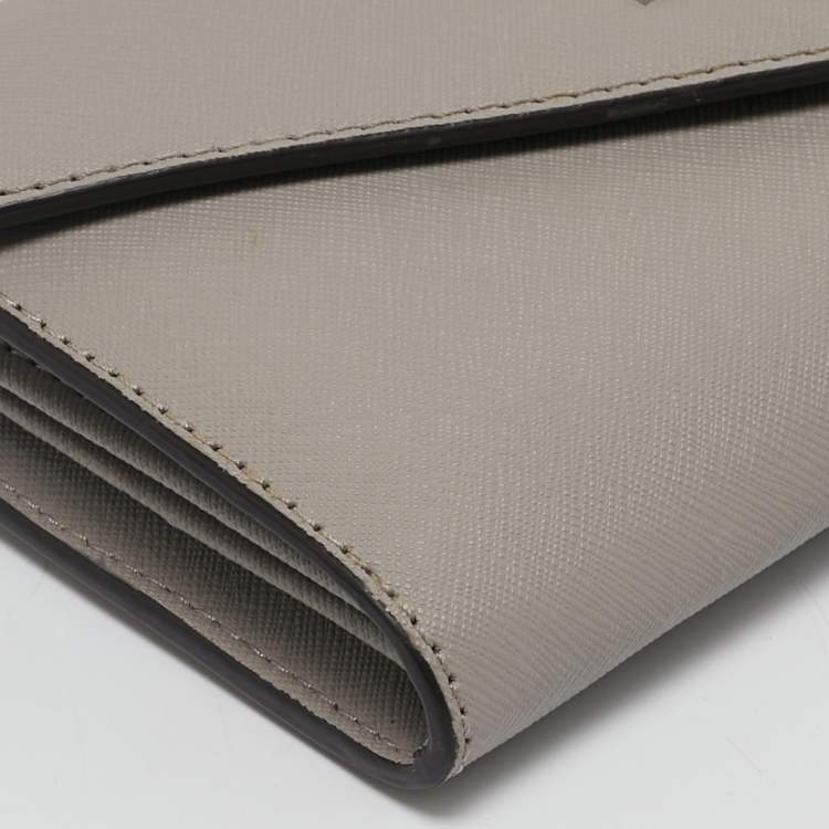 Pre Owned Michael Kors Grey Leather Envelope Flap Wallet On Chain