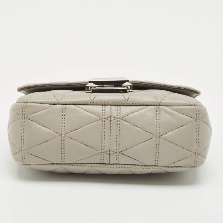 مملوكة مسبقًا Michael Kors Grey Leather Small Sloan Crossbody Bag