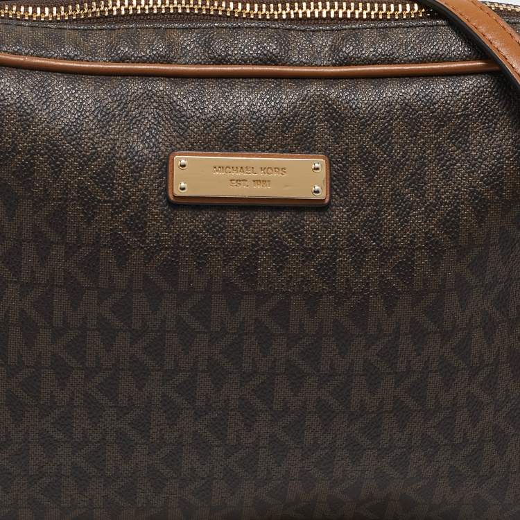 Pre Owned Michael Kors Brown Signature Coated Canvas and Leather Jet Set Crossbody Bag