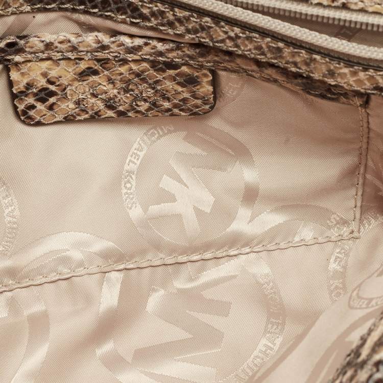 Pre Owned Michael Kors Beige/Black Python Embossed Leather Chain Detail Clutch