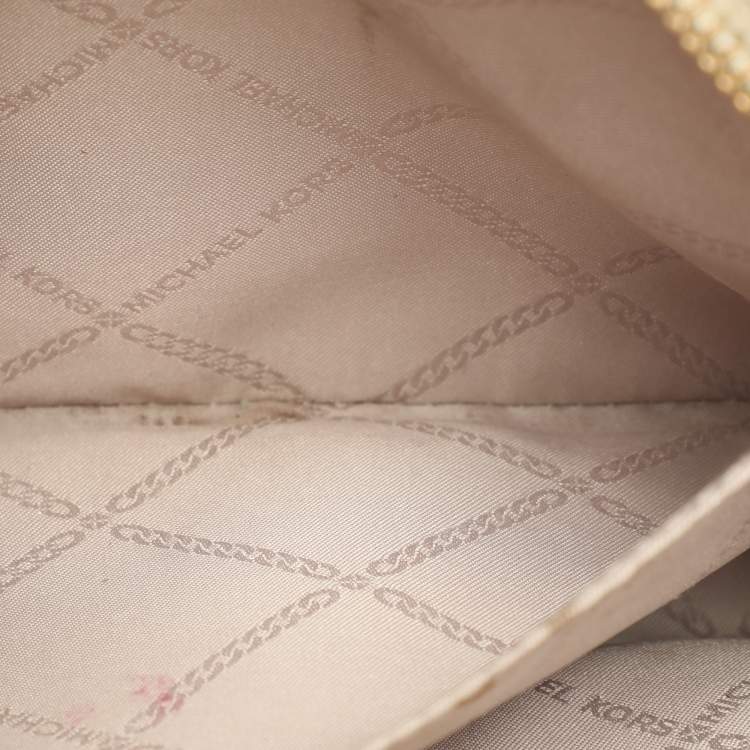 Pre Owned Michael Kors White Signature Coated Canvas Jet Set Travel Camera Crossbody Bag