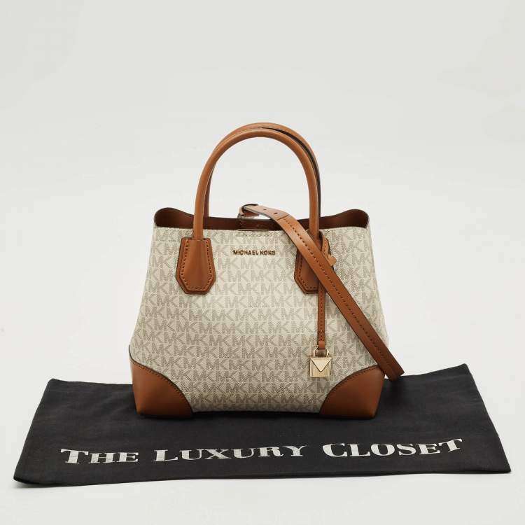 Pre Owned Michael Kors Brown/White Signature Coated Canvas and Leather Small Mercer Gallery Tote