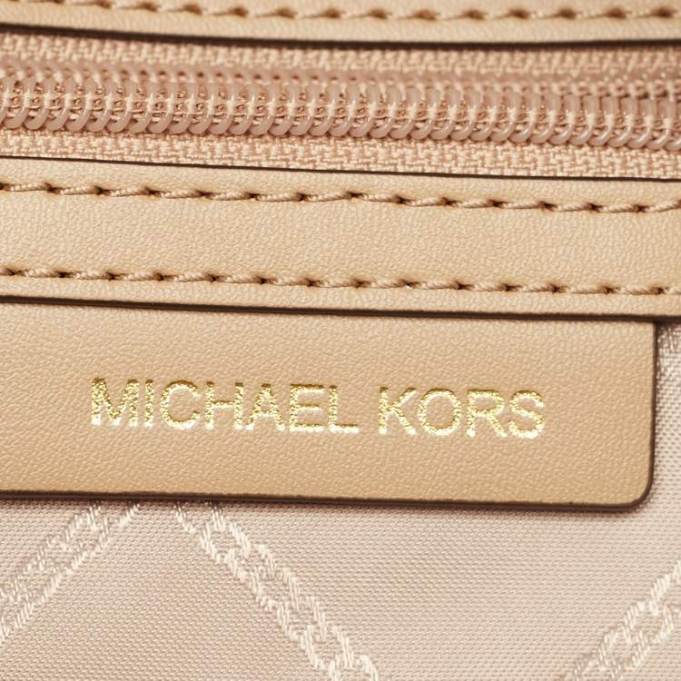 Pre Owned Michael Kors Beige Leather Medium Slater Sling Bag