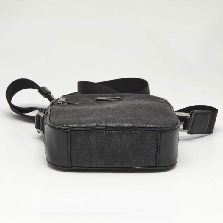 Pre Owned Michael Kors Black Signature Coated Canvas Jet Set Logo Flight Crossbody Bag