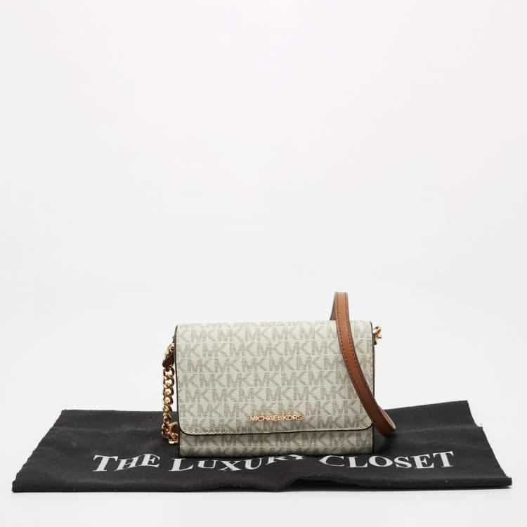Pre Owned Michael Kors White/Brown Signature Coated Canvas and Leather Jet Set Phone Crossbody Bag