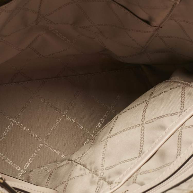 Pre Owned Michael Kors White/Pink Signature Coated Canvas Medium Sullivan Tote