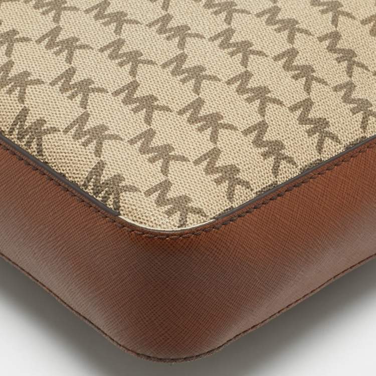 Pre Owned Michael Kors Brown/Beige Signature Coated Canvas and Leather Jet Set Camera Crossbody Bag