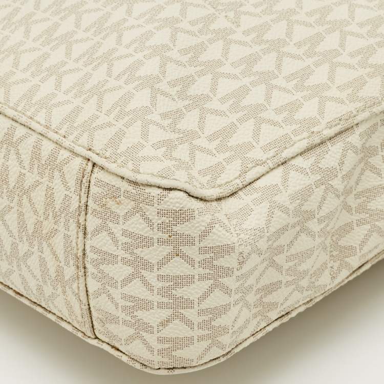 Pre Owned Michael Kors White/Tan Signature Coated Canvas Jet Set Travel Messenger Bag