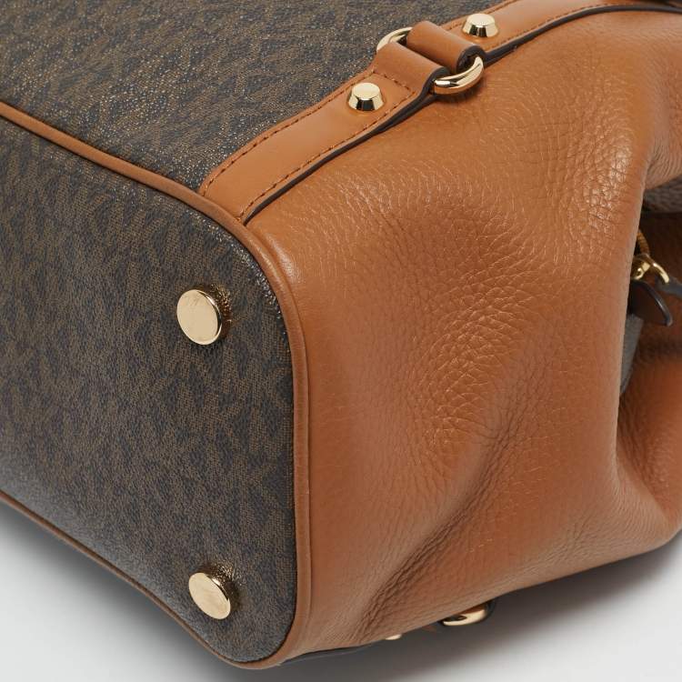 Pre Owned Michael Kors Two Tone Brown Signature Coated Canvas and Leather Carrie Shoulder Bag