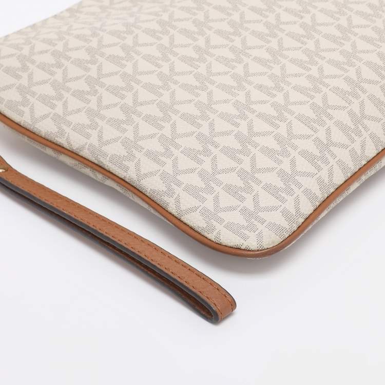 Pre Owned Michael Kors Cream/Brown Coated Canvas and Leather Slater 2-in-1 Wristlet Clutch