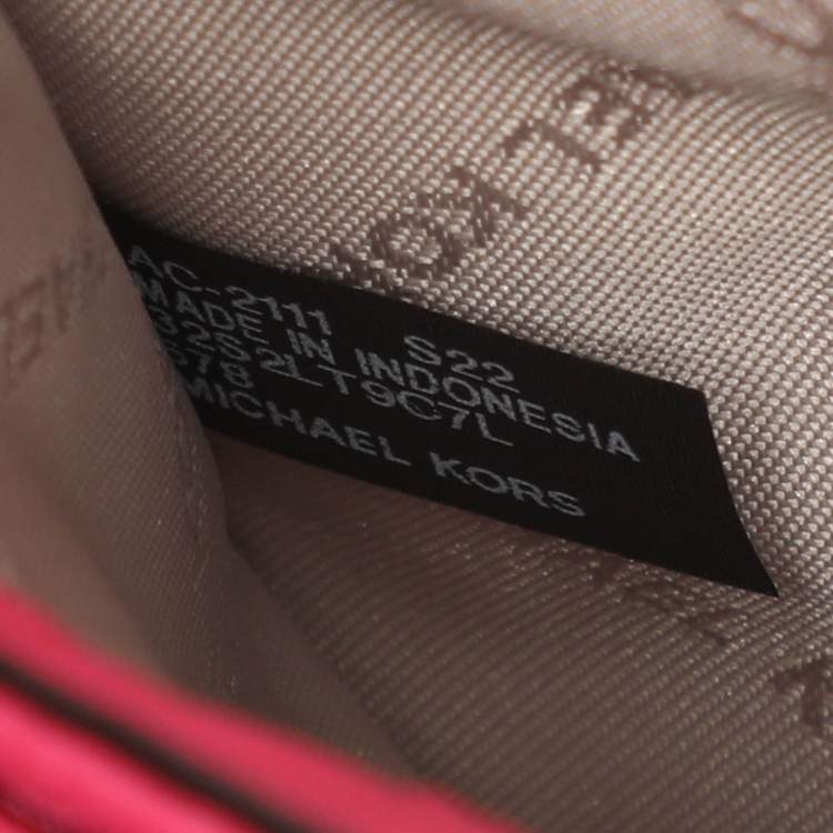 Pre Owned Michael Kors Pink Leather Jet Set Charm Crossbody Bag