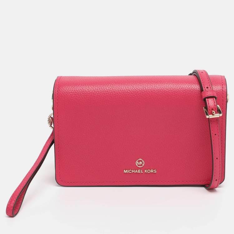 Pre Owned Michael Kors Pink Leather Jet Set Charm Crossbody Bag