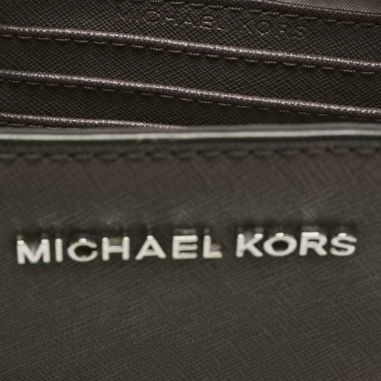 Pre Owned Michael Kors Beige Leather Mini Selma Crossbody Bag