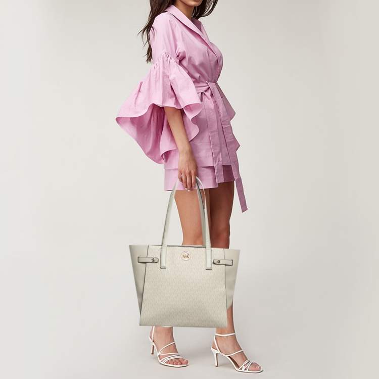 Pre Owned Michael Kors Cream/Beige Signature Coated Canvas Carmen Tote