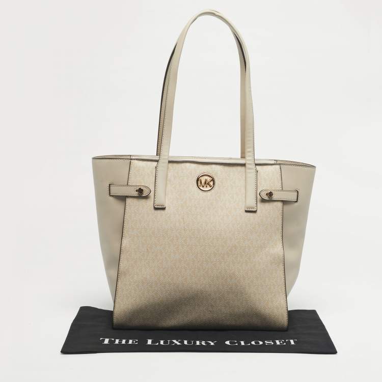 Pre Owned Michael Kors Cream/Beige Signature Coated Canvas Carmen Tote