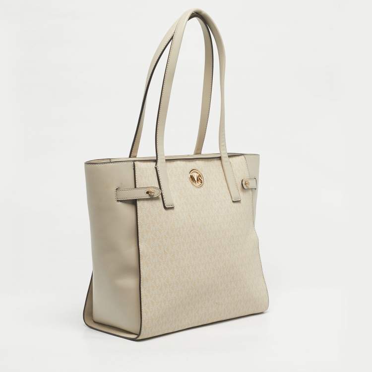 Pre Owned Michael Kors Cream/Beige Signature Coated Canvas Carmen Tote