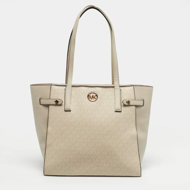 Pre Owned Michael Kors Cream/Beige Signature Coated Canvas Carmen Tote