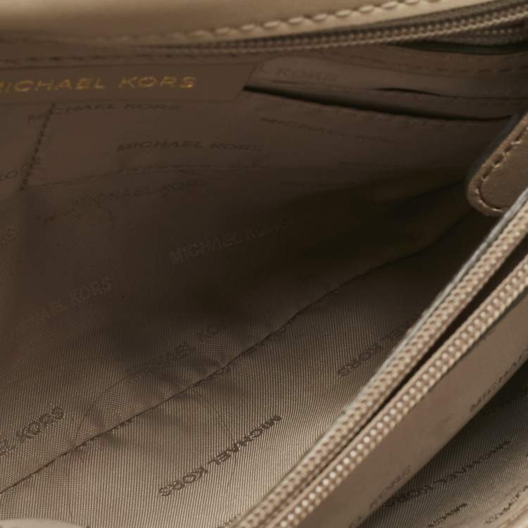 Pre Owned Micheal Kors Beige Quilted Leather Large Sloan Shoulder Bag