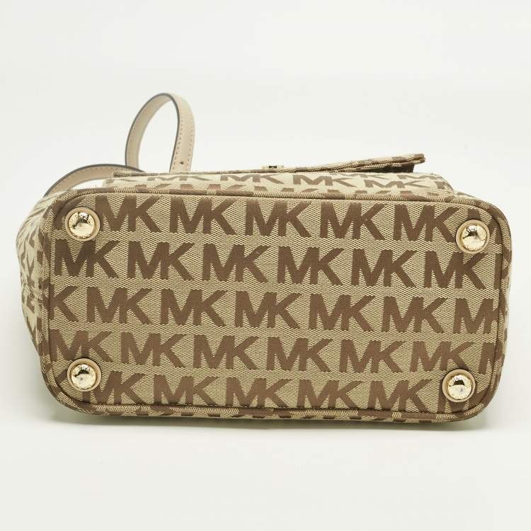 Pre Owned Michael Kors Beige Signature Canvas and Leather Jet Set Pocket Tote