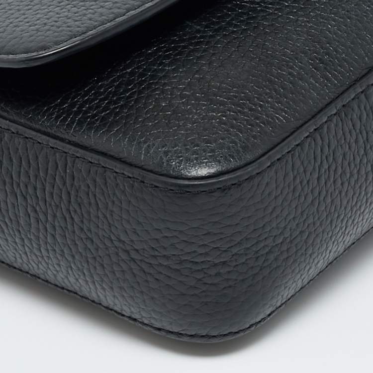 Pre Owned Michael Kors Izzy Large Black Leather Chain Clutch