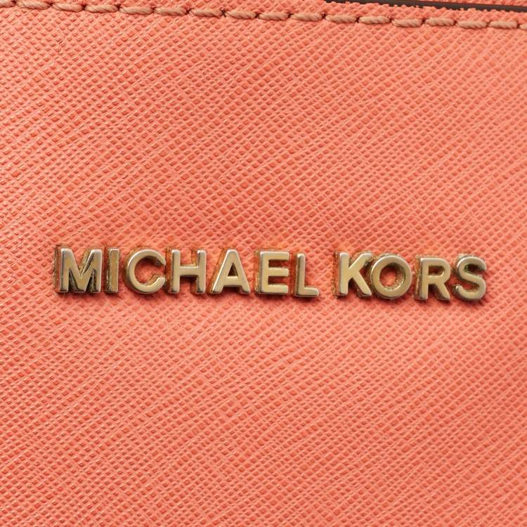 Pre Owned Michael Kors Jet Set Camera Peach Leather Crossbody Bag