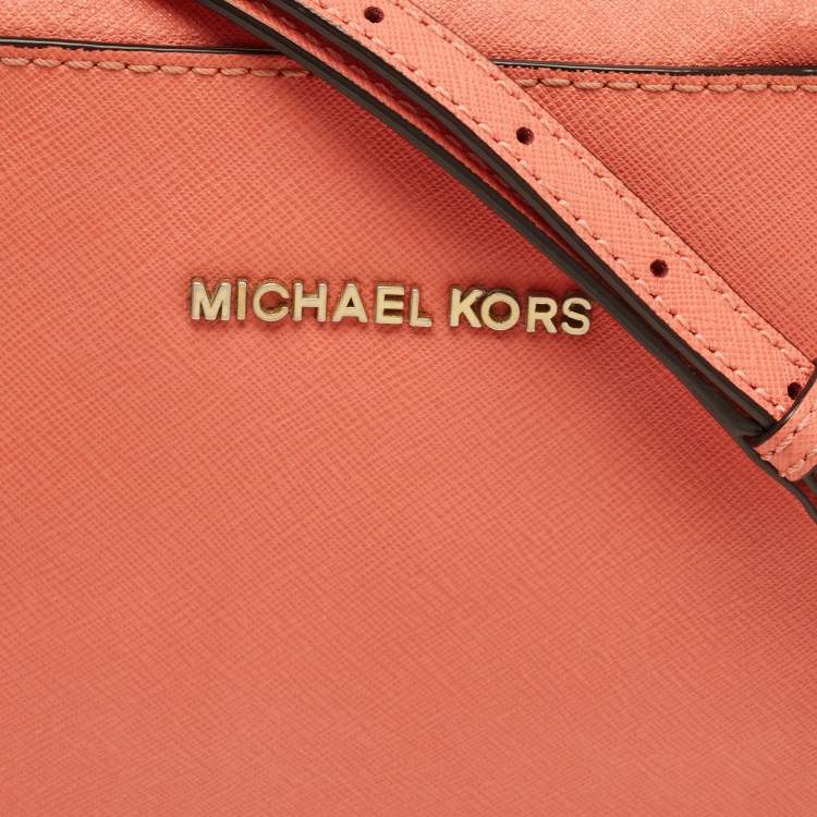 Pre Owned Michael Kors Jet Set Camera Peach Leather Crossbody Bag