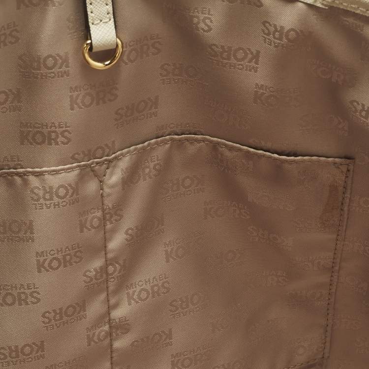 Pre Owned Michael Kors Jet Set Off White/Grey Python Embossed and Leather Tote