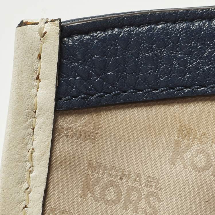 Pre Owned Michael Kors Margo Navy Blue/White Leather Crossbody Bag