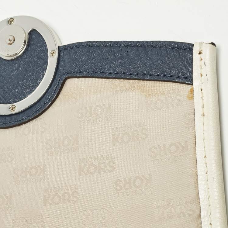 Pre Owned Michael Kors Margo Navy Blue/White Leather Crossbody Bag