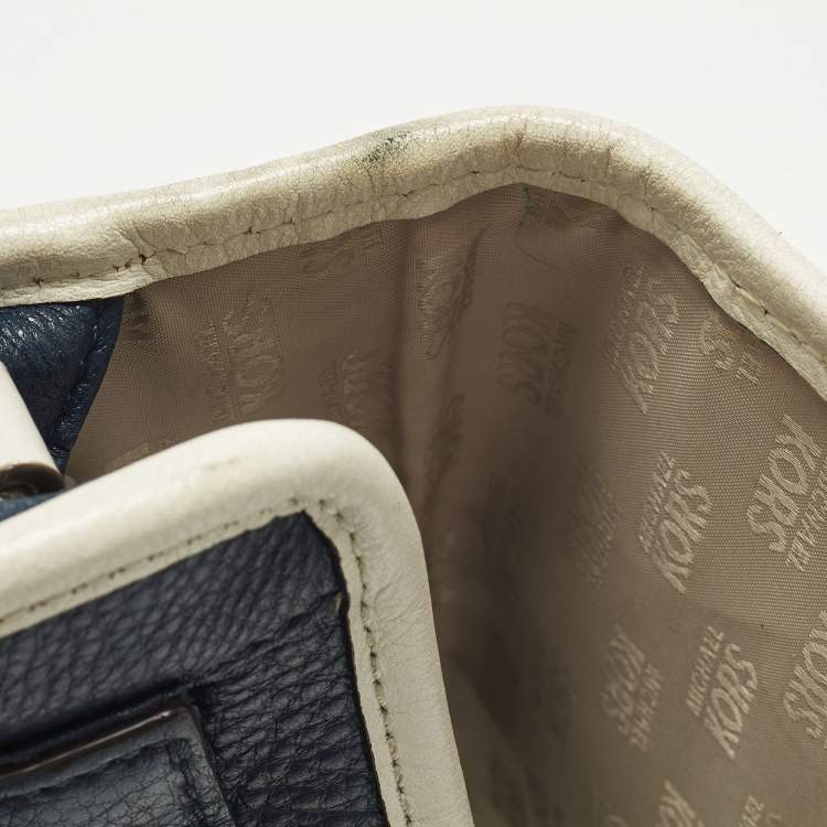 Pre Owned Michael Kors Margo Navy Blue/White Leather Crossbody Bag