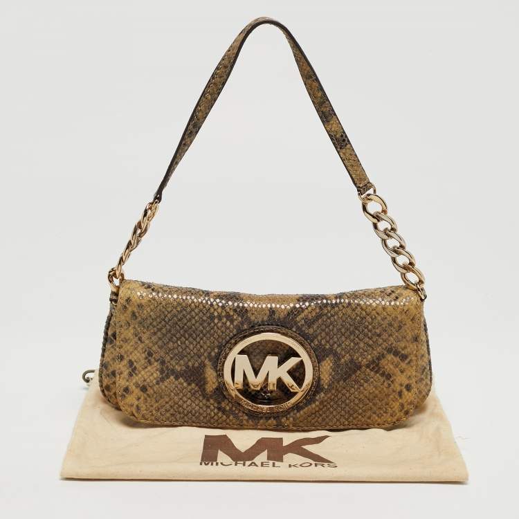 مملوكة مسبقًا Michael Kors Logo Flap Light Green Python Embossed Leather Chain Clutch