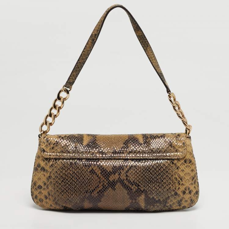 مملوكة مسبقًا Michael Kors Logo Flap Light Green Python Embossed Leather Chain Clutch