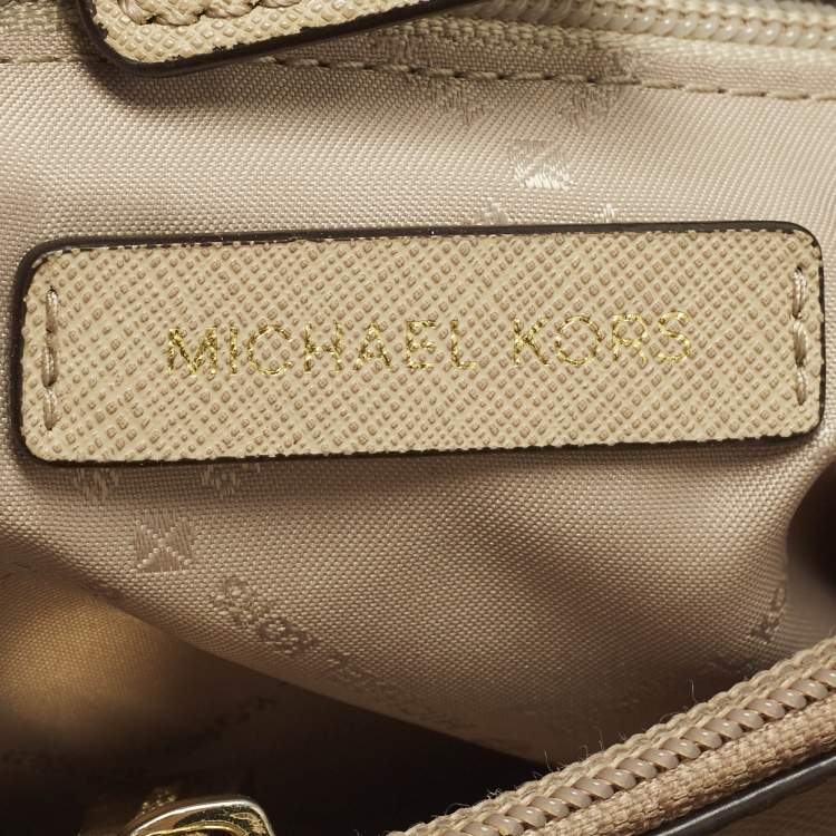 مملوكة مسبقًا Michael Kors Cynthia Small Beige Leather Tote