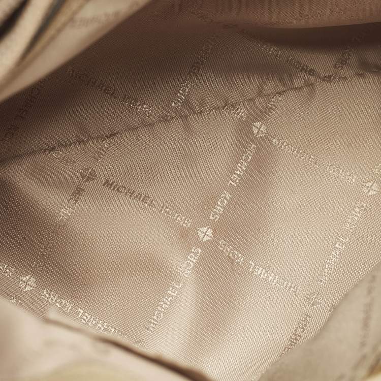 مملوكة مسبقًا Michael Kors Cynthia Small Beige Leather Tote