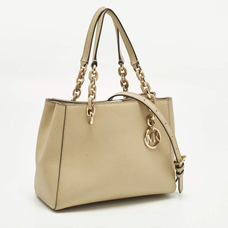مملوكة مسبقًا Michael Kors Cynthia Small Beige Leather Tote