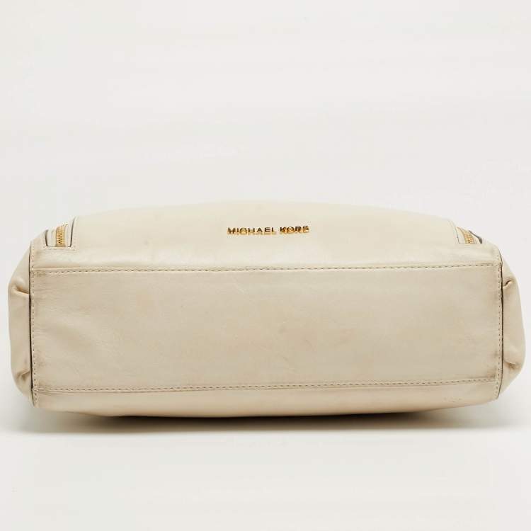 Pre Owned Michael Kors Matilda Ivory Leather Shoulder Bag