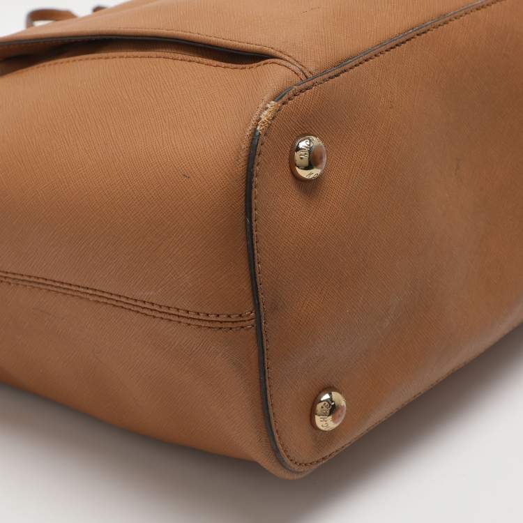 Pre Owned Michael Kors Jet Set Brown Saffiano Leather Snap Pocket Tote