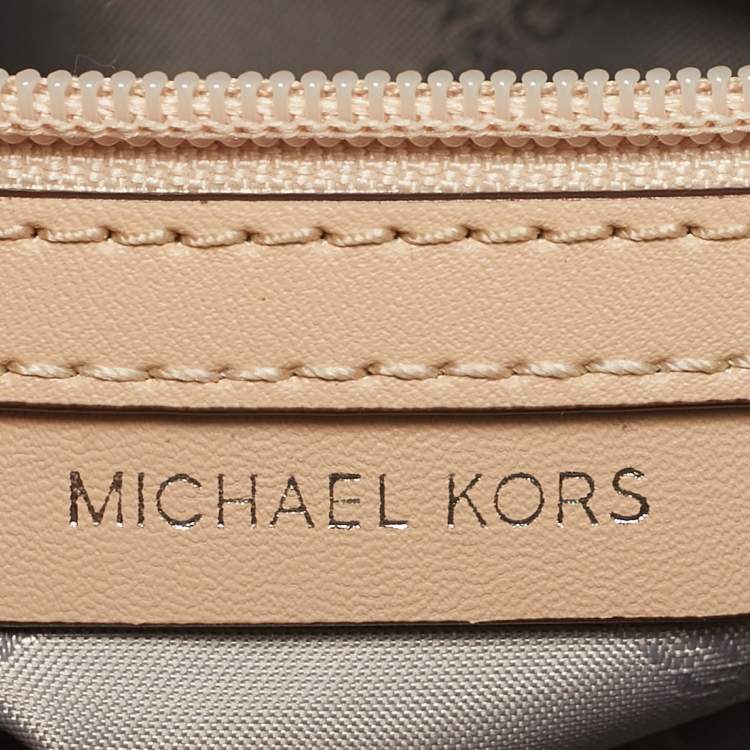 Pre Owned Michael Kors Grayson Silver Signature Embossed Mirror Patent Leather Duffle Crossbody Bag