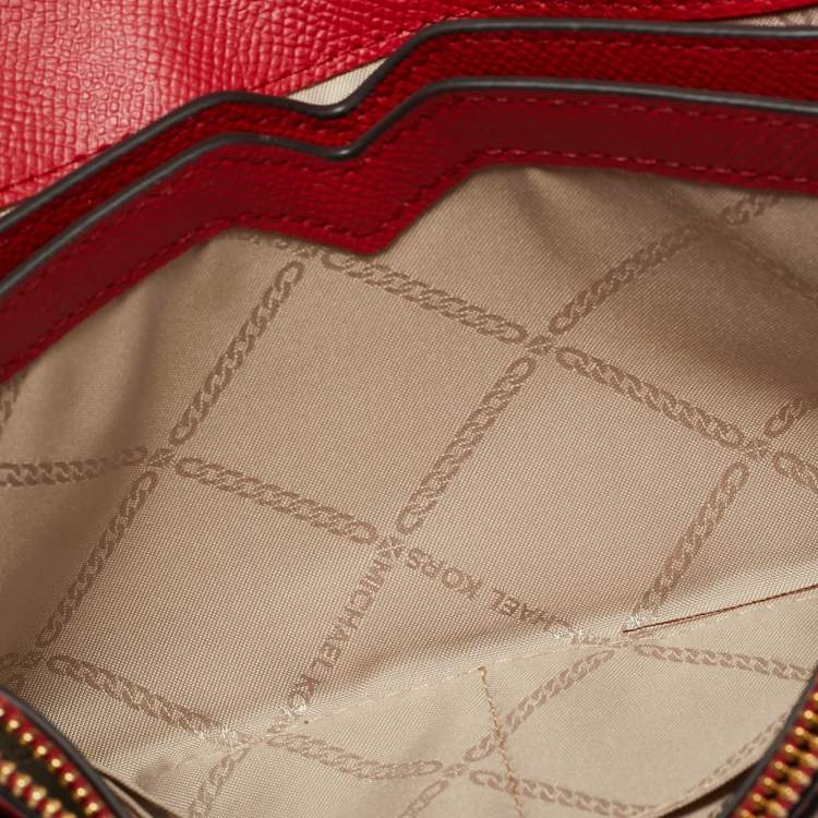 مملوكة مسبقًا Michael Kors Envelope Red Leather Crossbody Bag