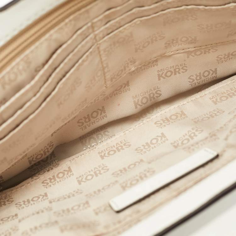 Pre Owned حقيبة كلتش مايكل كورس جلد أبيض مزينة بقصّات تيلدا